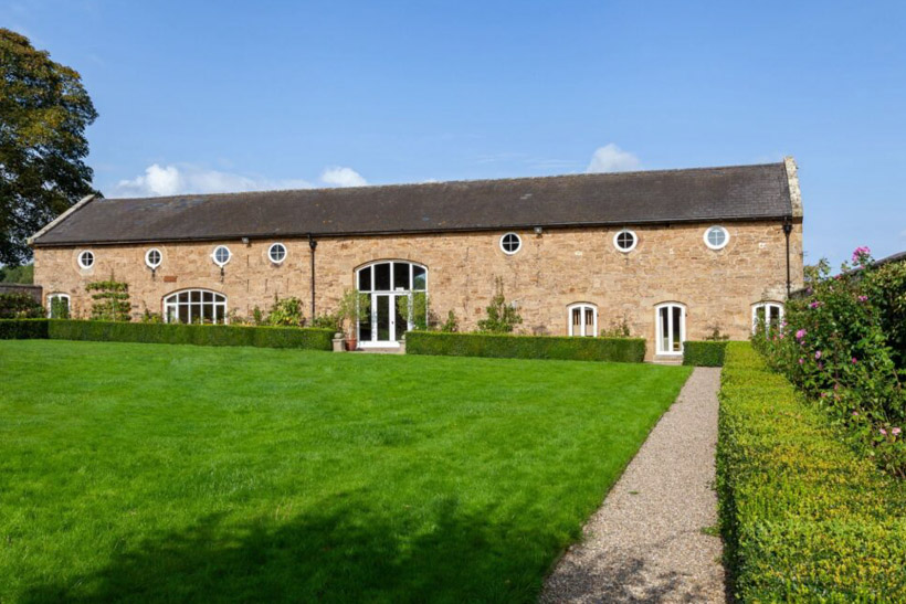Pilgrims Coach House photo 1